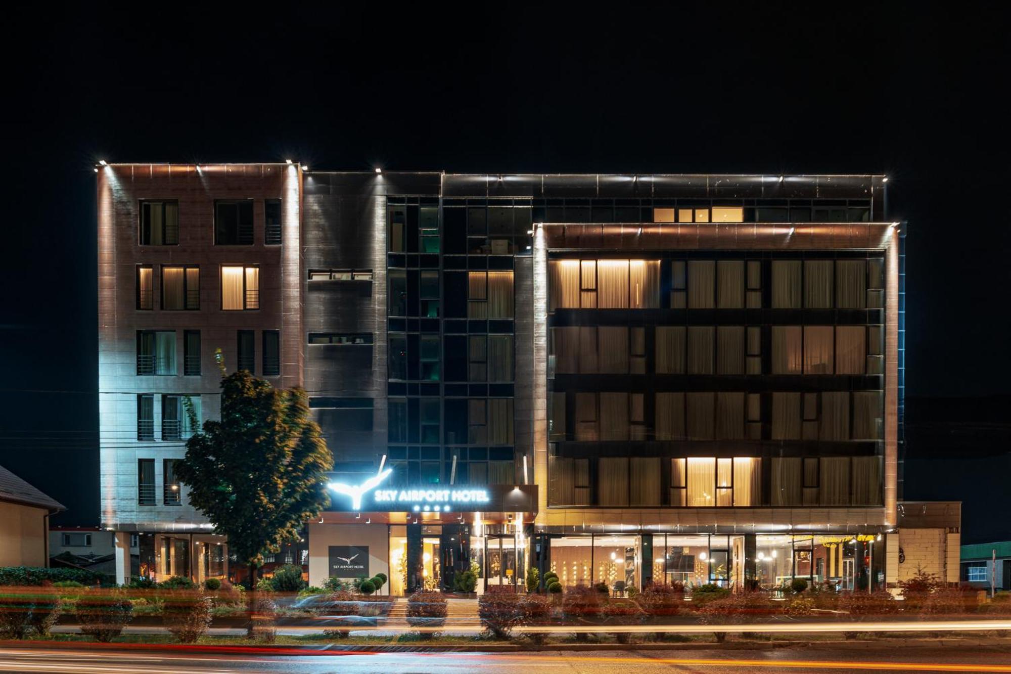 Sky Airport Hotel Cluj-Napoca Esterno foto