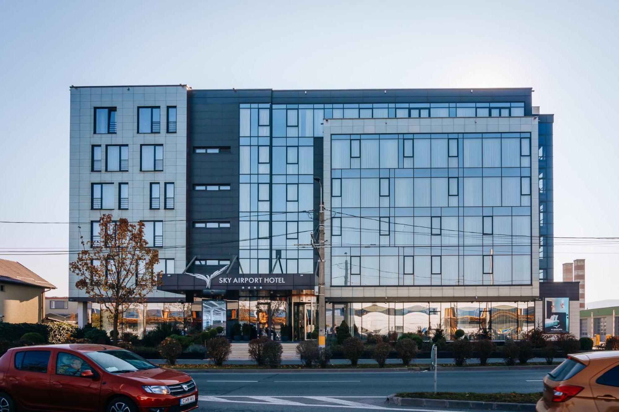 Sky Airport Hotel Cluj-Napoca Esterno foto