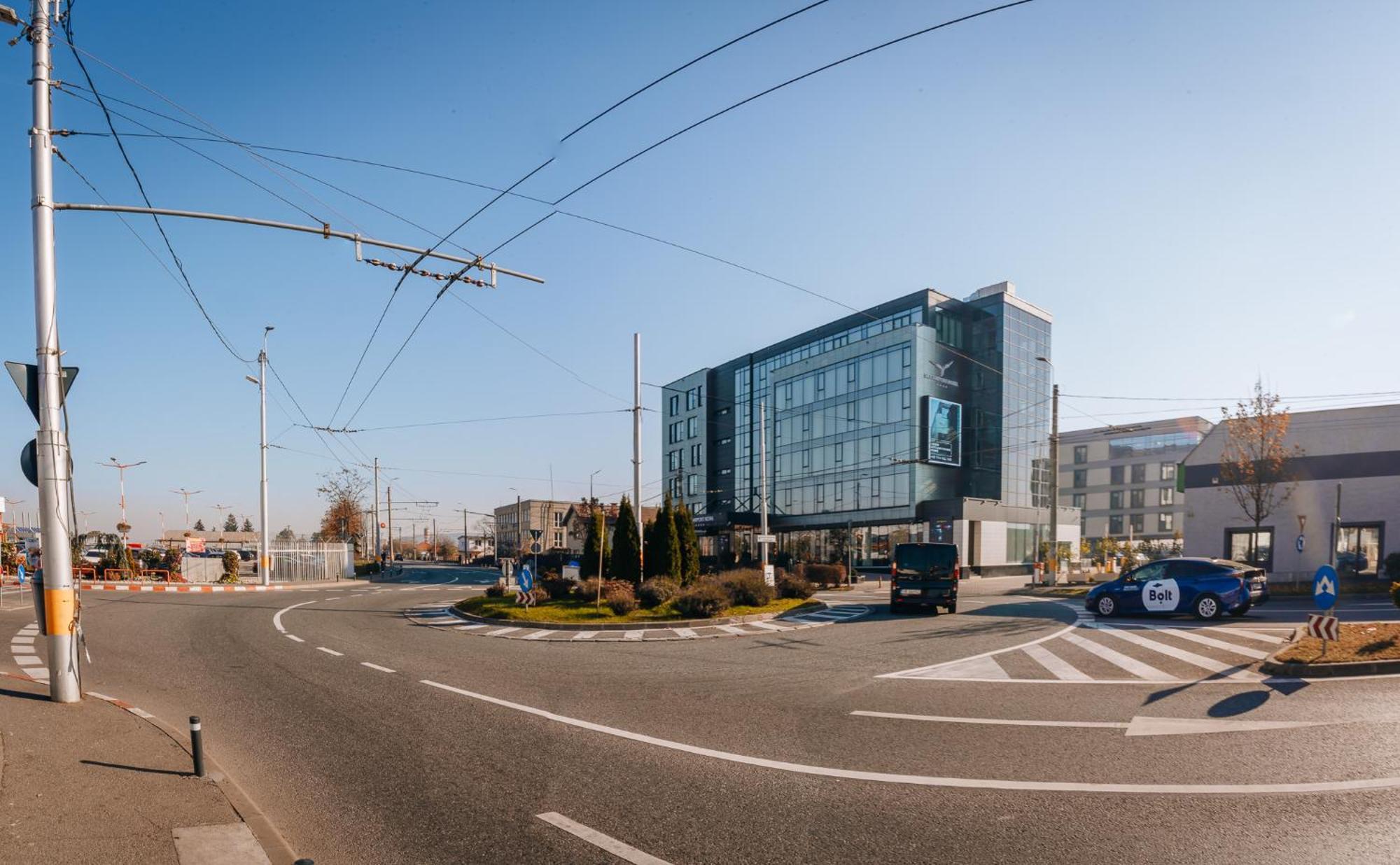 Sky Airport Hotel Cluj-Napoca Esterno foto
